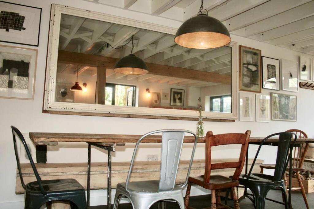 Holiday home The Post Barn, Beautiful Barn Conversion 10mins From Winchester Sparsholt